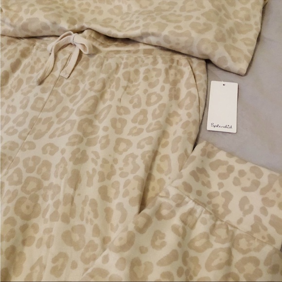 Splendid Supersoft Canyon Leopard Jogger (Set) - Picture 6 of 9
